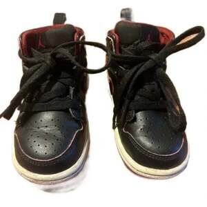 Like New Black Nike Air Jordans Toddler Size 6